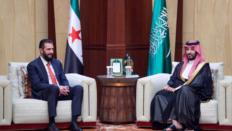 Ahmed Şara ile Prensi Selman bir araya geldi