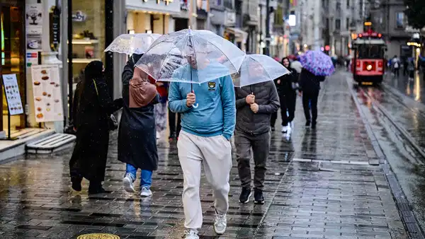 AKOM tarih verdi: İstanbul’a sağanak yağış geliyor!