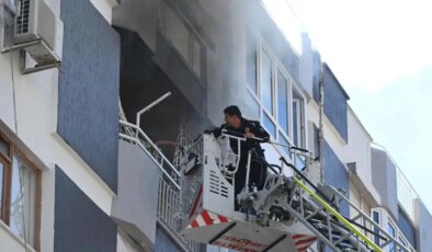 Antalya’da apartman dairesinde yangın