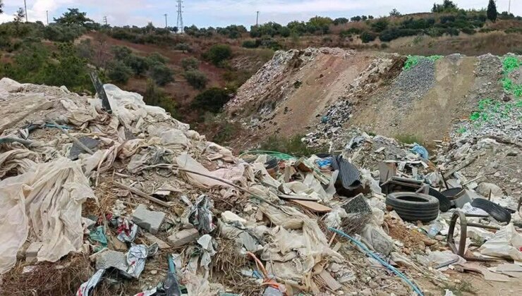Aydın’da çevrecilerden ‘kaçak moloz’ dökümü tepkisi: Yetkililere çağrı yaptılar!