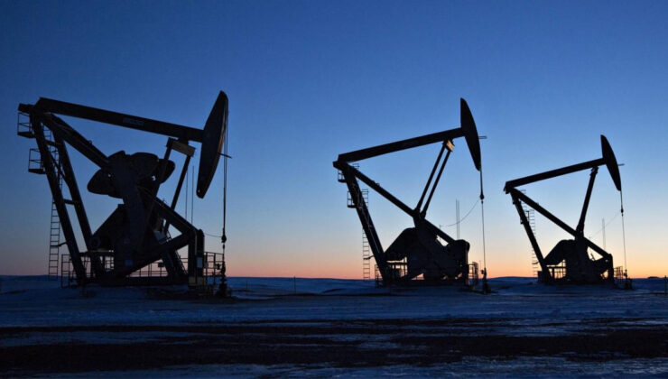 Brent petrolün varili 102,73 dolardan işlem görüyor