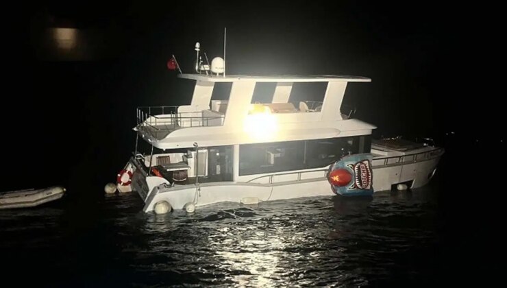 Çanakkale’de batma tehlikesi geçiren teknedeki 2 kişi kurtarıldı