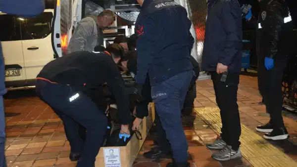 Denize atlayan 18 yaşındaki genç hayatını kaybetti