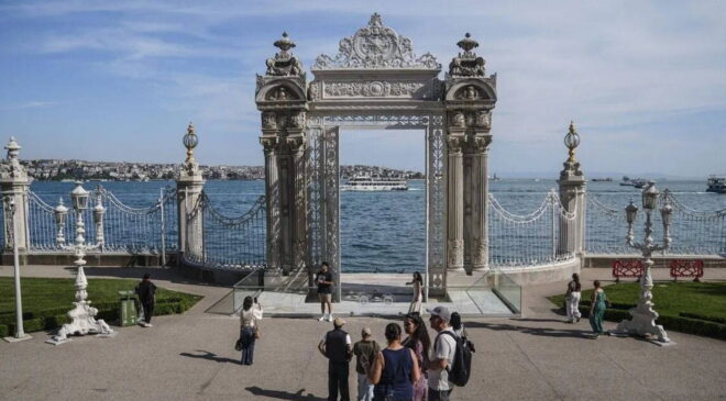 Dolmabahçe Sarayı bugün kaça kadar açık? 29 Ekim 2026 Dolmabahçe Sarayı gişeler saat kaçta kapanıyor?
