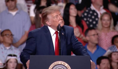 Donald Trump’ın konuşması protestocular tarafından defalarca bölündü