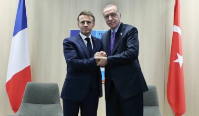 Erdoğan, Fransa Cumhurbaşkanı Macron ile görüştü