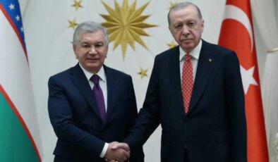 Erdoğan, Özbekistan Cumhurbaşkanı Mirziyoyev ile görüştü