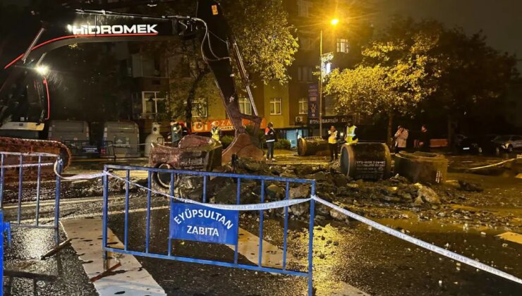 Eyüpsultan’da yağış sırasında çöken yol onarıldı