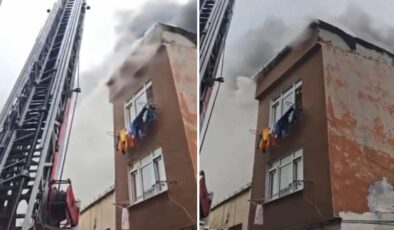 Fatih’te 3 katlı binanın terasında korkutan yangın