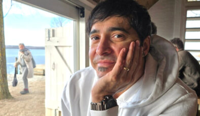 Ferman Akgül, Paris’te göstericilerin ortasında kaldı