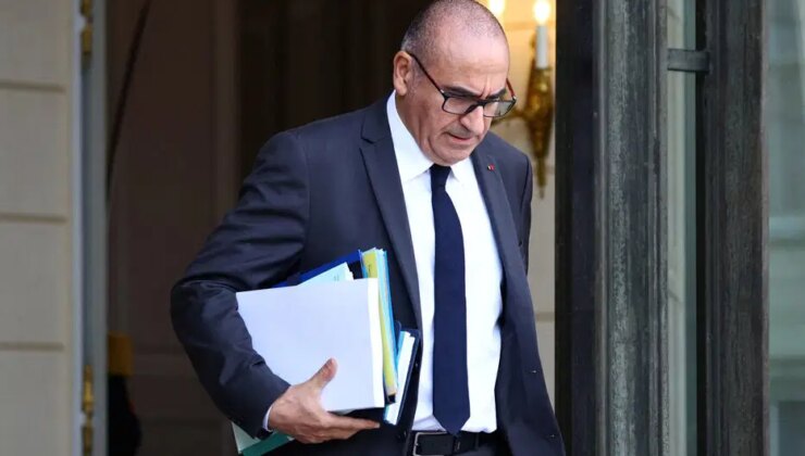 Fransa’da hayat pahalılığı protestoları hükümeti sarstı: Bakan istifa etti, Macron reddetti