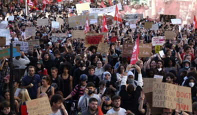 Fransa’da liseli eylemleri: Uzaktan eğitime karşı siber kuşatma girişimi başlattılar