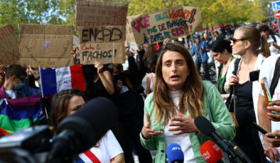 Fransa’da protestolar büyüyor: Gözaltı sayısı 6 bini aştı