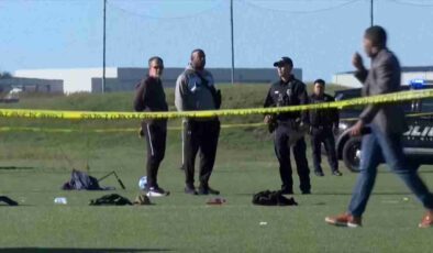 Futbol sahasına kamyonet daldı: 2 ölü, 10 yaralı