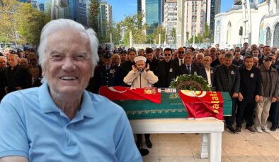 Göksel Arsoy’a veda: Usta oyuncu son yolculuğuna uğurlandı