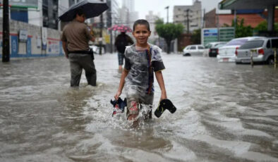 Güney Amerika’da El Nino selleri: Binlerce kişi tahliye edildi