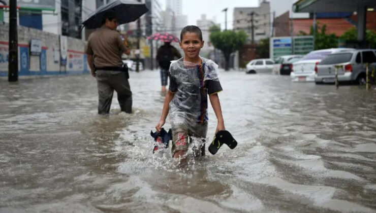 Güney Amerika’da El Nino selleri: Binlerce kişi tahliye edildi