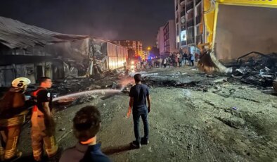 Hatay’da konteyner yangını: İşçilerin yatakhanesi küle döndü