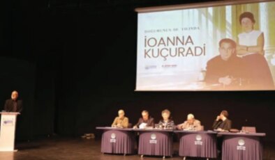 İoanna Kuçuradi sempozyumla anıldı