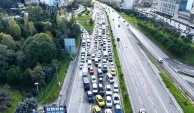 İstanbul’da zincirleme kaza: 3 şerit trafiğe kapatıldı