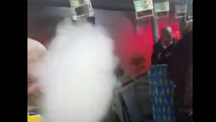 Kadıköy’de otobüste bir yolcu biber gazı sıktı