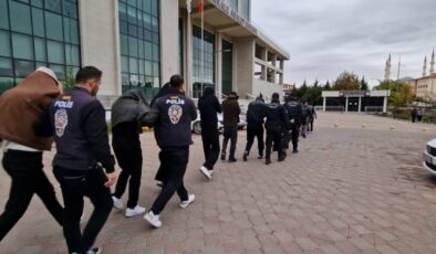 Kırıkkale merkezli ‘yasa dışı bahis’ operasyonu: 17 şüpheli adliyede