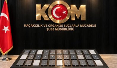Mardin’de operasyon: 36 kaçak telefon ve uyuşturucu madde ele geçirildi