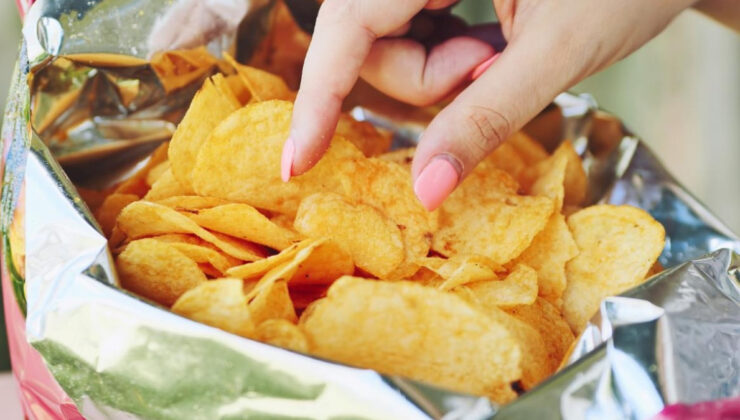 Marketlerde satılıyordu: 54 yıllık cips markası kapanıyor, satışları durduruldu