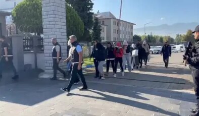 Masaj salonlarına fuhuş operasyonu: 5 tutuklama