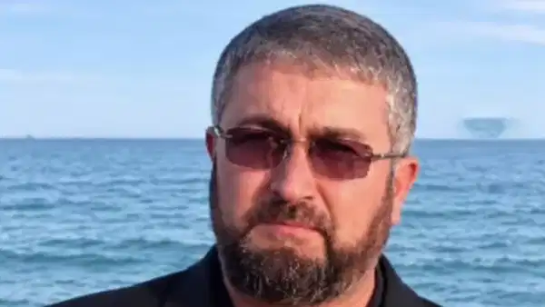Mezarlıkta budama yaptığı ağaçtan düşen imam öldü