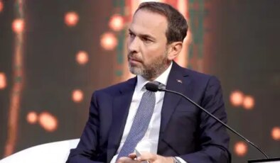 Moskova’da  kritik enerji zirvesi: Bakan Bayraktar Rus enerji devleriyle masada