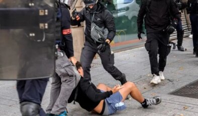 Öğrencilerin eylemi sürüyor… Fransa’da yaklaşık 500 okulda yarın eğitime ara verilecek