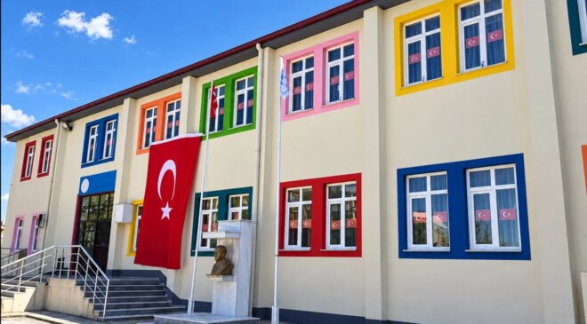 Okulda temizlik malzemeleri karıştı: 14 öğrenci hastanelik oldu