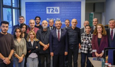Özgür Özel’den erişim engeli getirilen T24’e dayanışma ziyareti
