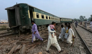 Pakistan’da tren kazası: 6 ölü, 30 yaralı