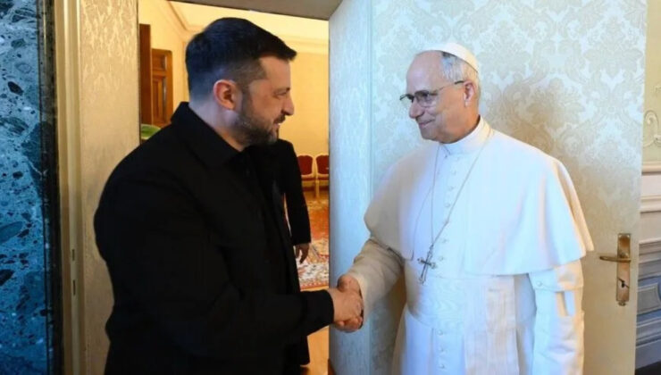 Papa ile Ukrayna lideri Zelensky telefonda görüştü