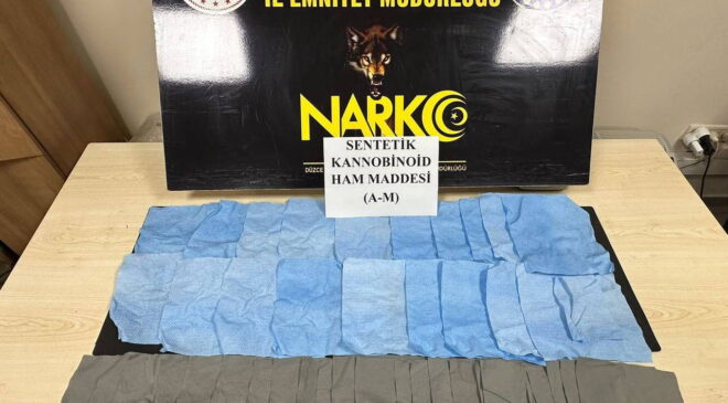 Peçeteye emdirip yolcu otobüsüyle taşıdılar: 22 milyonluk uyuşturucu ele geçirildi
