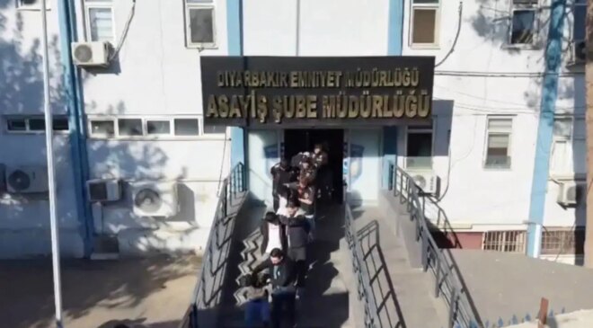 Sahte araç kiralama siteleriyle dolandırıcılık: 12 tutuklama