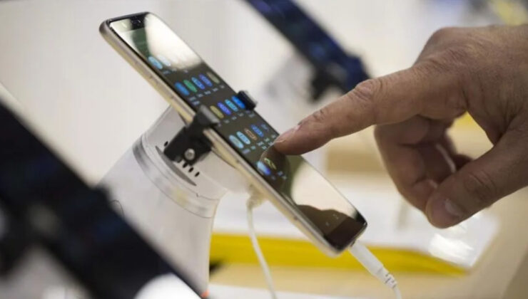 Sıfır cep telefonu taksit sınırı 40 bin liraya yükseltildi