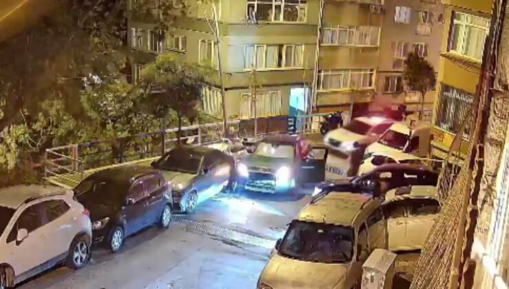Şişli’de ‘dur’ ihtarına uymadı: Park halindeki araçlara çarptı