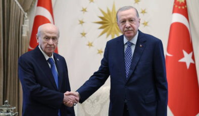 Son dakika… Saray’da sürpriz görüşme: Erdoğan ve Bahçeli bir araya geldi