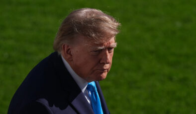 Trump: İngiltere’deki ABD bombardıman uçaklarını İran tehdidi nedeniyle çektik