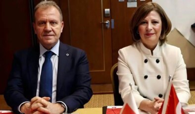 Vahap Seçer’den Ayşe Ünlüce’ye tebrik: ‘Demokrasi ve milli iradeyi savunmaya devam edeceğiz’
